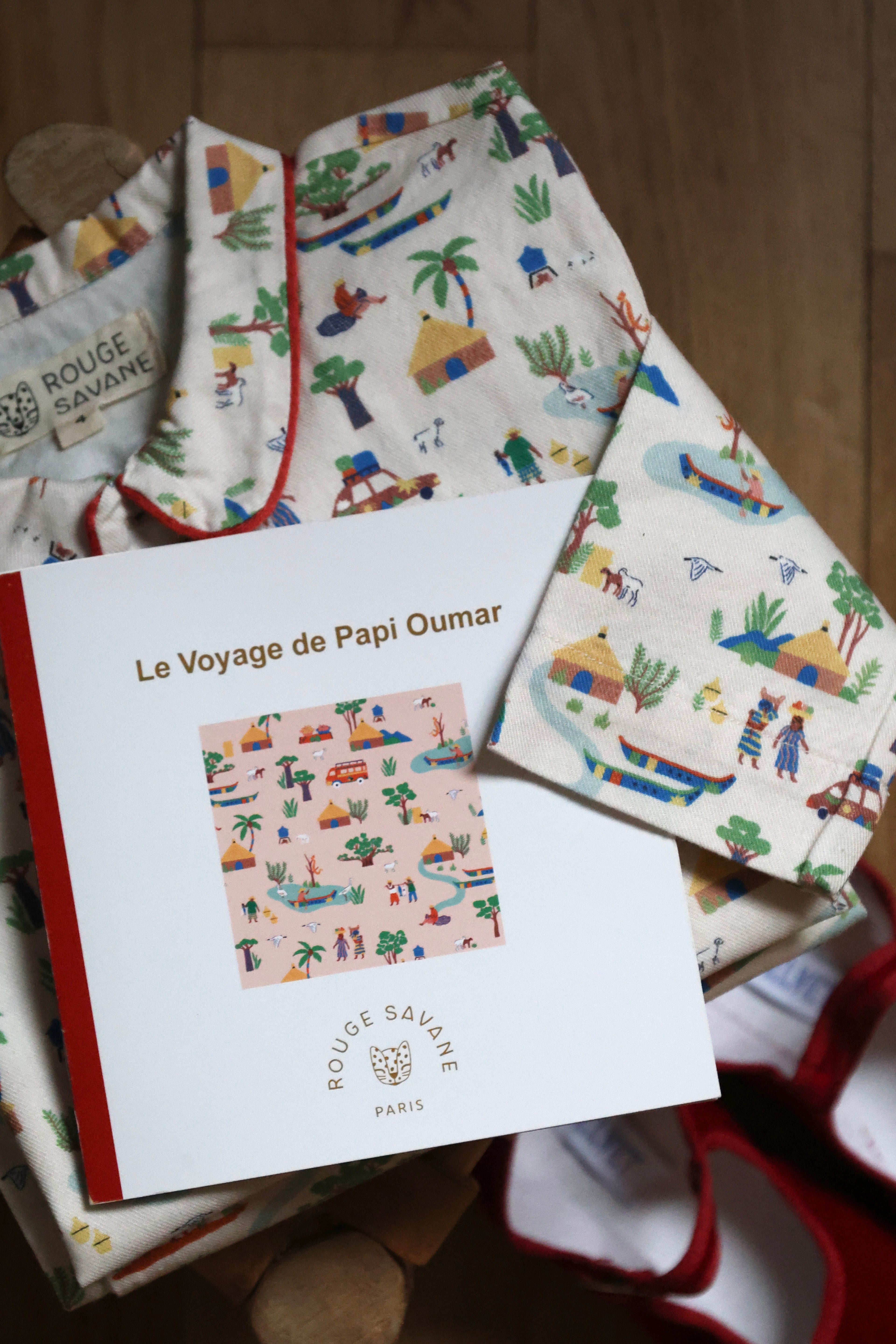 Pyjama mixte Odyssée imprimé contes africains + livre