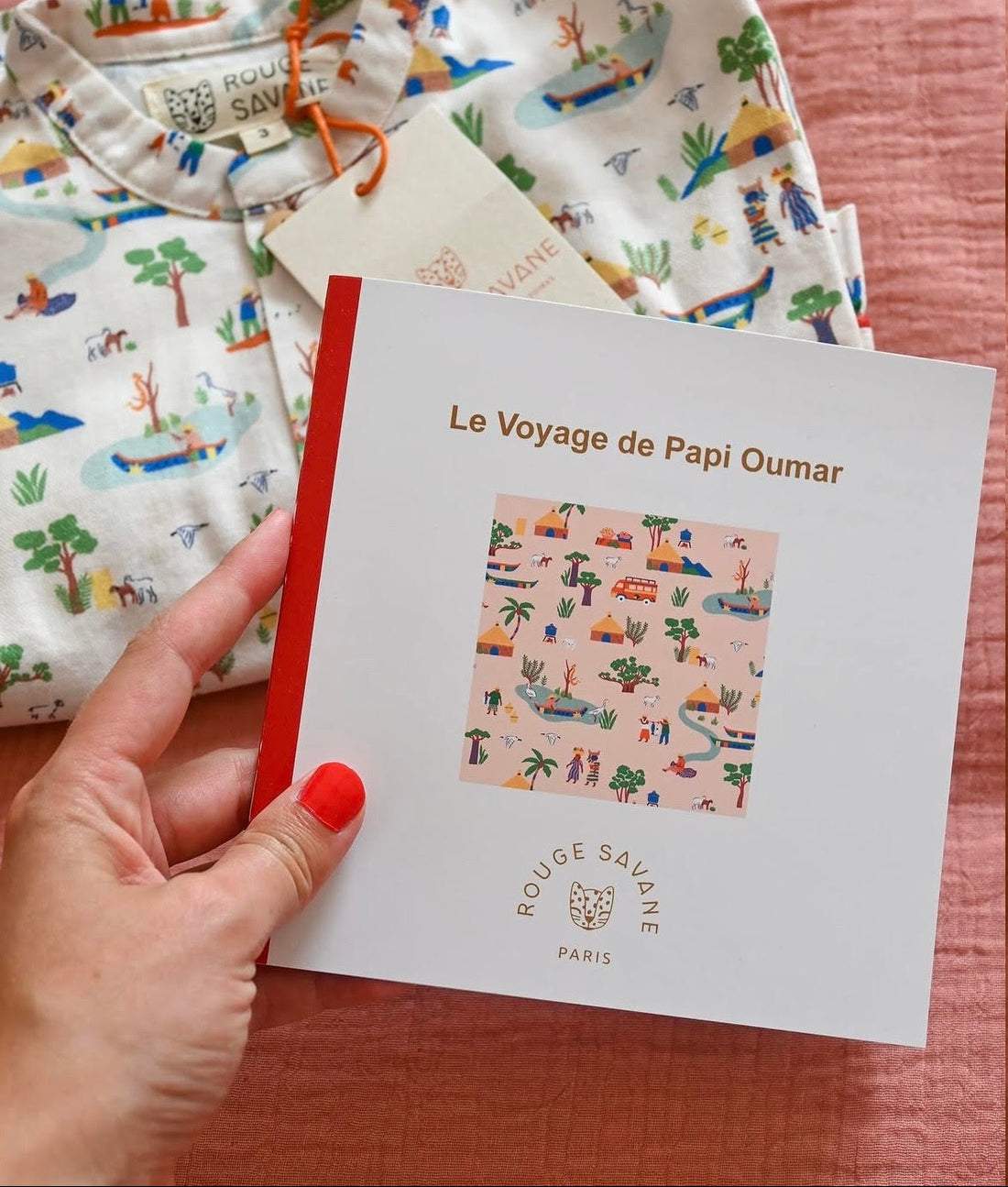maman histoire enfant rouge savane pyjama imprimé contes africains 